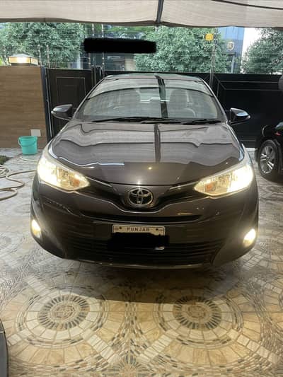 Toyota Yaris ativ 1.5 2020 (B to B genuine paint)