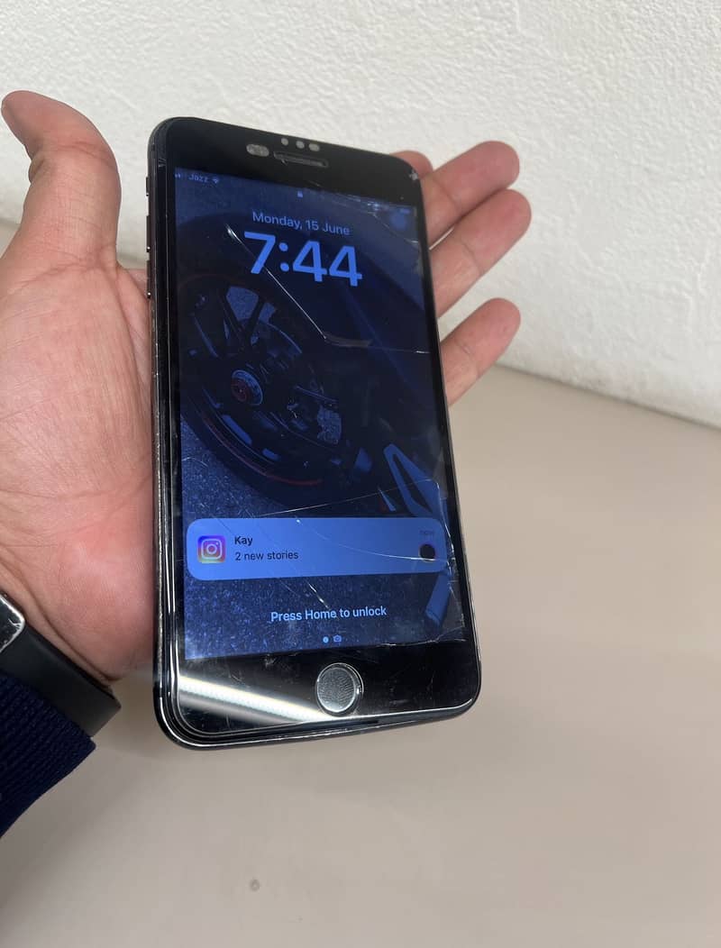 iPhone 8Plus PTA 4