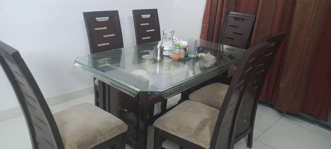 6 Seater Dinning Table