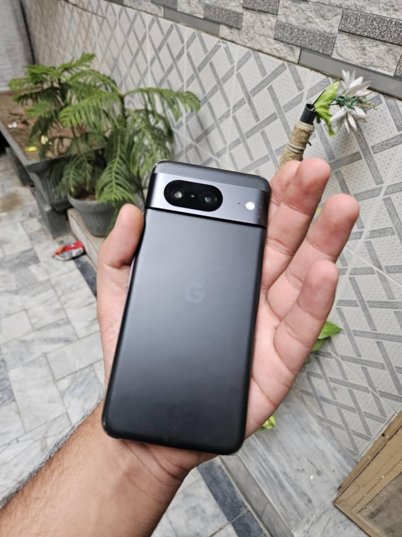 Google Pixel 8 5