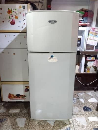 National total genieun Full Size fridge for sale