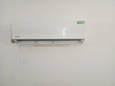 Greenair inverter split AC urgent for sale