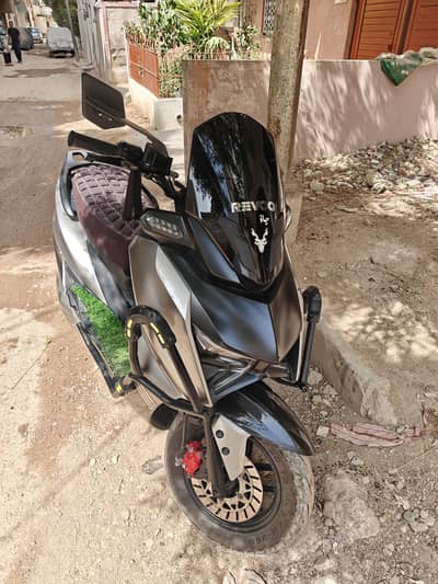 Revoo E52 Fro Sell
