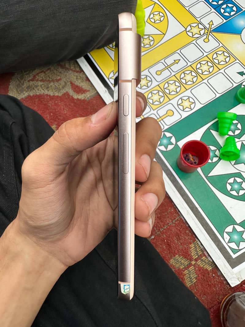 Google Pixel 8 5