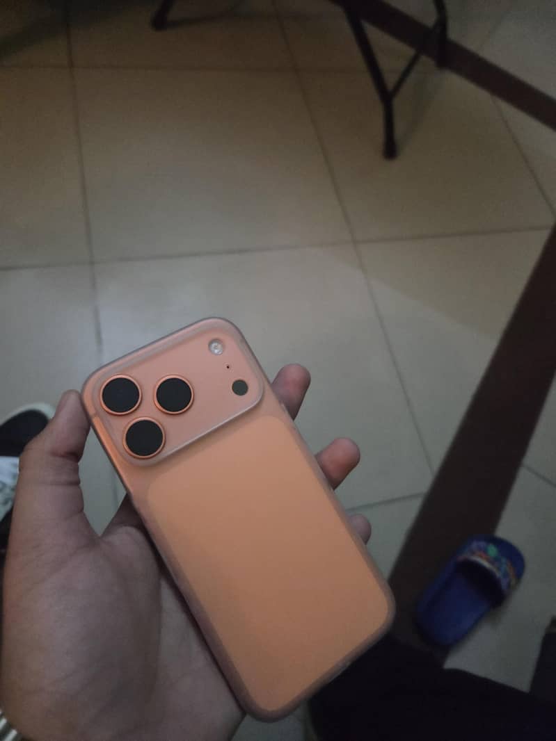 Apple iPhone 17 Pro 0