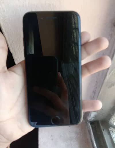 Apple iPhone 7
