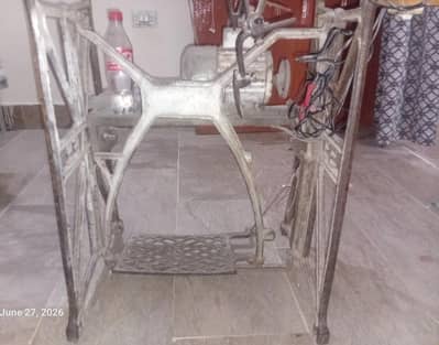 Sewing Machine Table