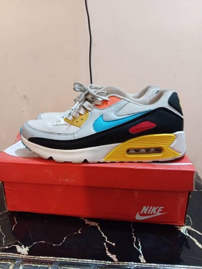 Nike shoe's  1 to 2 month use only
