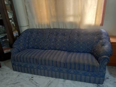 5 Seater Sofa Set for Sale – Good Condition