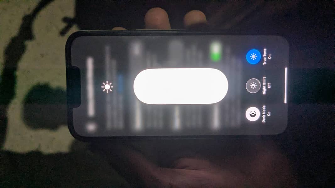 Apple iPhone 13 0