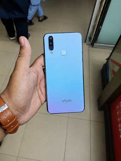 Vivo Y17