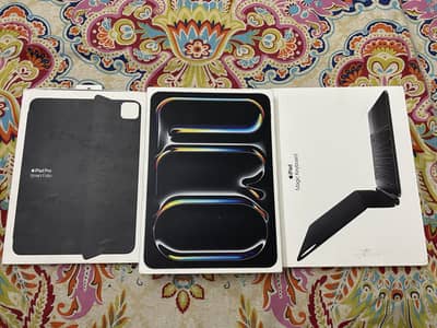 Apple ipad pro M5 Magic Keyboard folio case