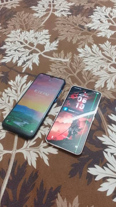 samsung deal . . 2 mobiles hai . . . . good offer