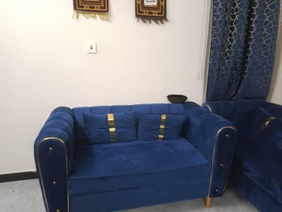 10seater sofa for sale like brand new with 2center table 3side table