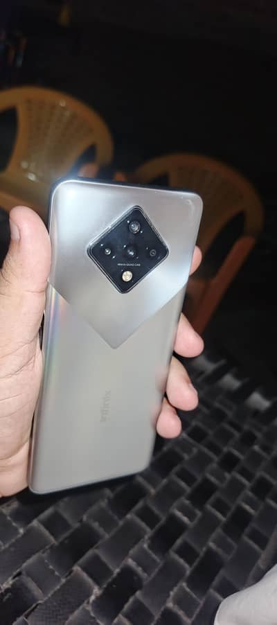 Infinix Zero 8i