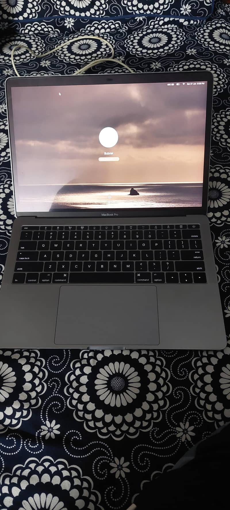 MacBook pro 2016 0