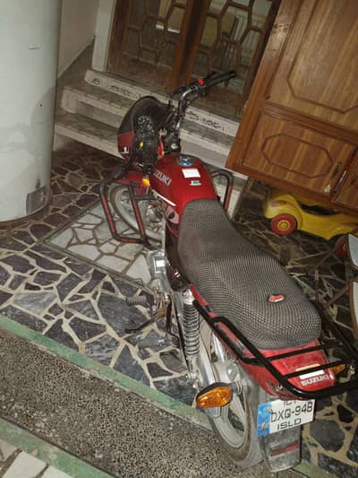 Suzuki G110 Self Start Urgent Sale only 1.5 months used.