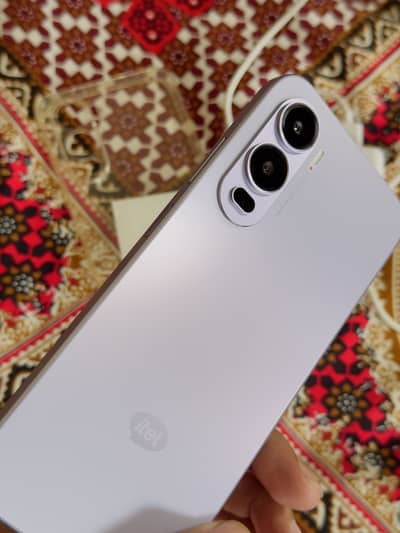Itel City 200 ( 12/128 gb )