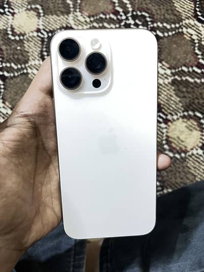 Apple iPhone 16 Pro Max