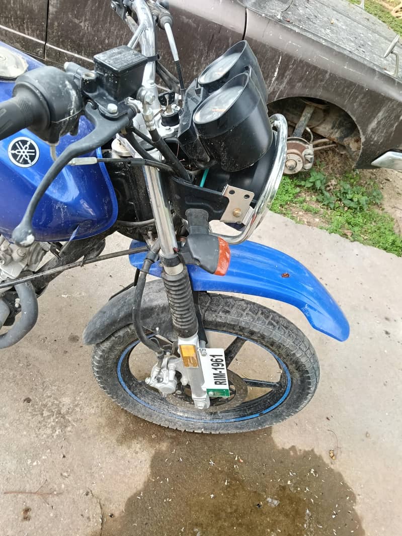Yamaha 4