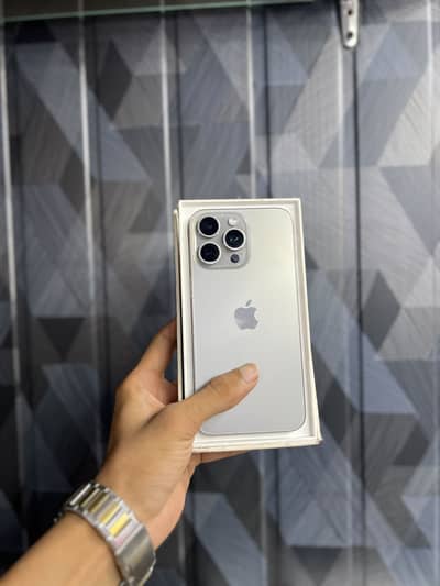 Apple iPhone 15 Pro Max