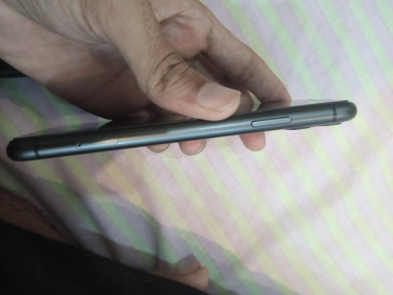 Apple iPhone 11 2