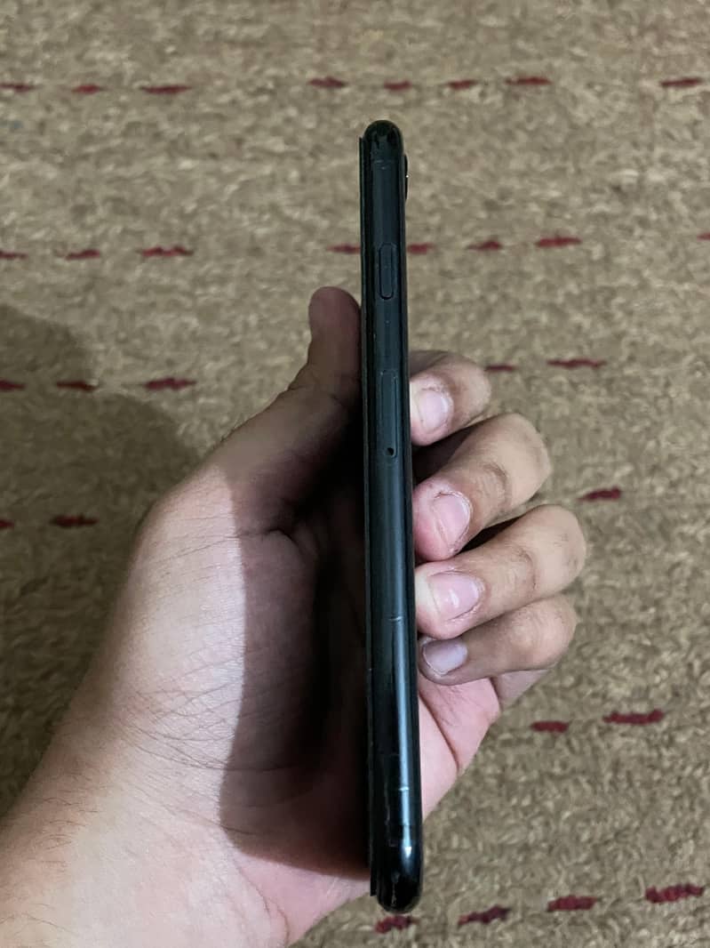 Apple iPhone SE2 5