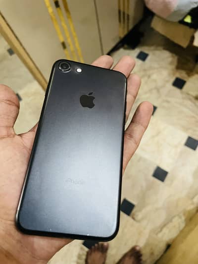 Apple iPhone 7 (128GB PTA approved