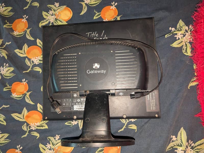 Gateway 17" lcd 2