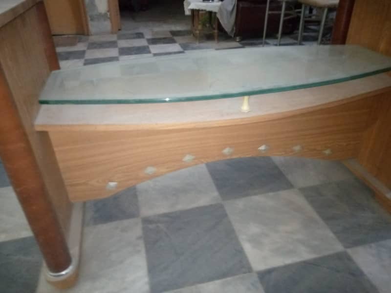 Dining table plus chairs 6 2