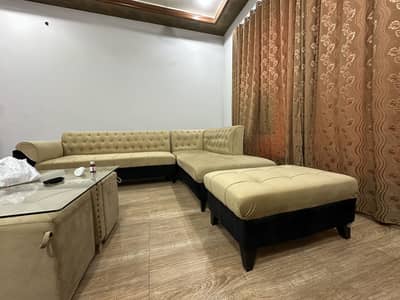 I want to sell my sofa L shaped with 2 chairs and a dewan and A tab