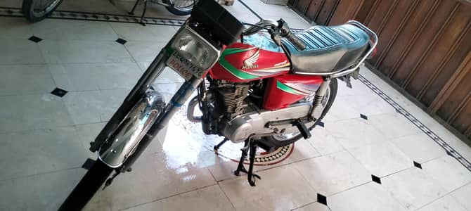 Honda. 125