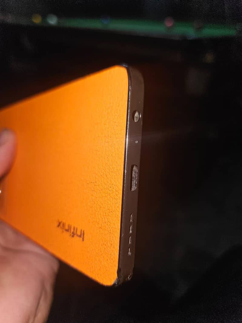 Infinix Note 30 1