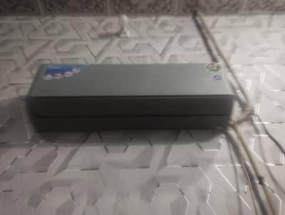 Dawlance ac mega pro only 1year used