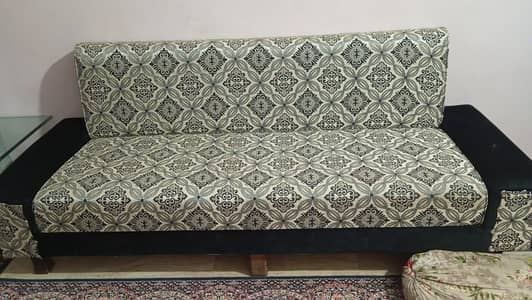7 seater sofa with center table
