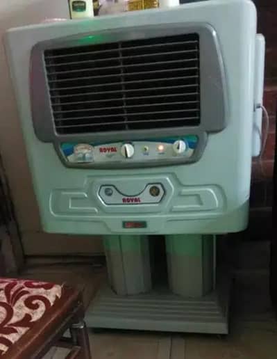 220v fan good condition 0314/222/95/45 Whatsapp