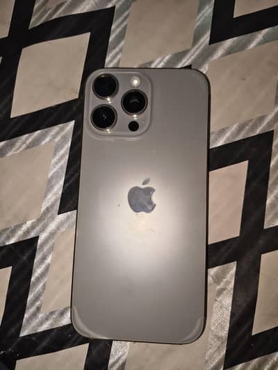 Apple iPhone 16 Pro Max