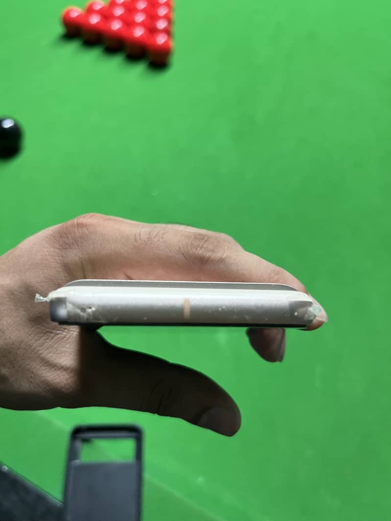 Google Pixel 8 5