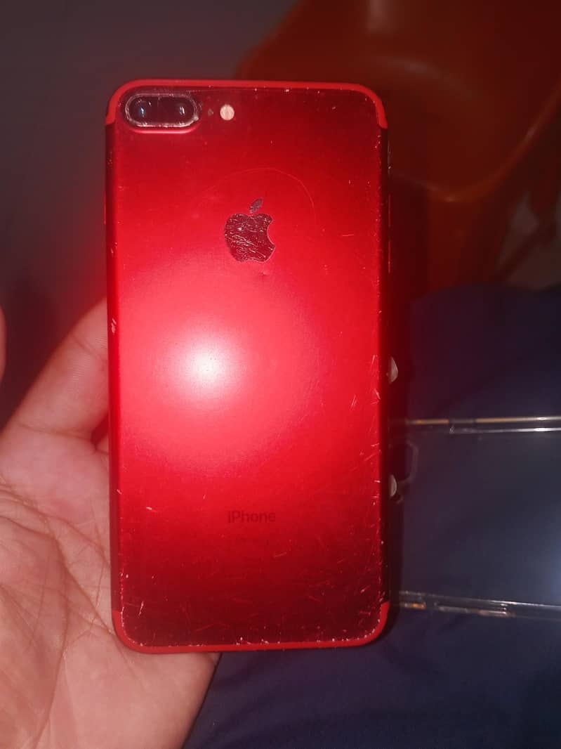 Apple iPhone 7 Plus 11