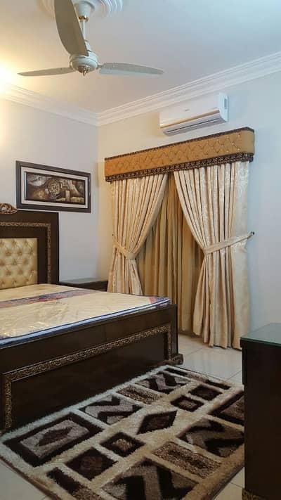 Beautiful Town House at Clifton blk 5