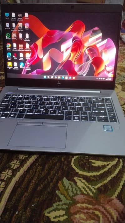 hp laptop 8th gernatain 10/10