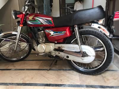 honda CG 125 bike for sale WhatsApp  03308320214