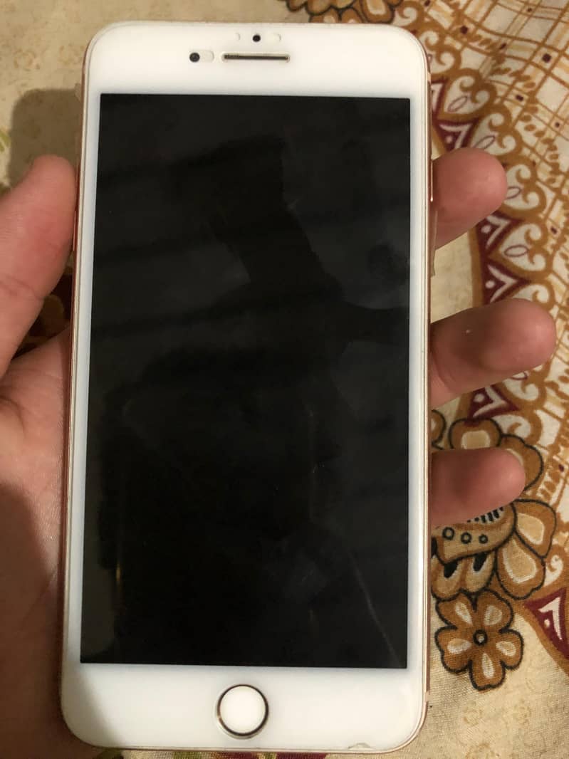 Apple iPhone 8 Plus 9