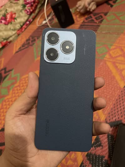 Realme C63