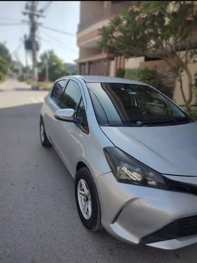 Toyota Vitz 2016