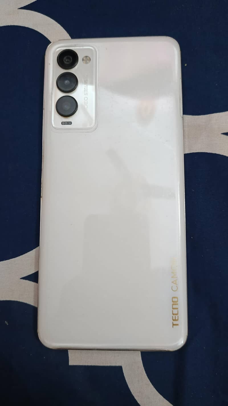 Tecno CAMON 18 Premier 0