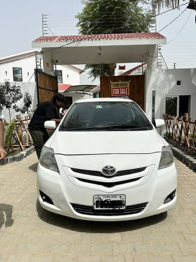 Toyota Belta 2006