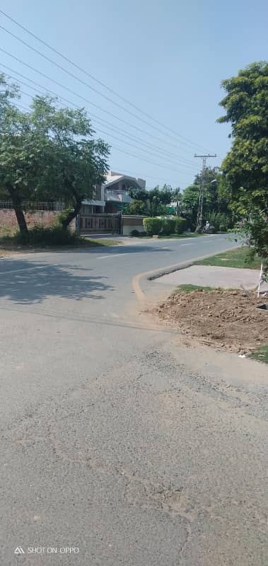 70 Ft Road Back | 500 Ft from Grand Park | Near Future Community Club | Seller 100% Willing U BLOCK DHA PHASE 8
