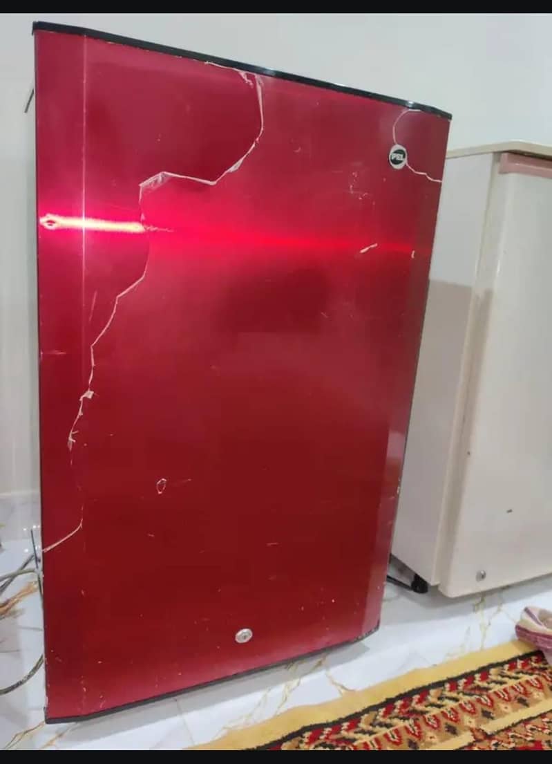 PEL  بیڈ روم سائز چھوٹی فرج بجلی کی بچت کے ساتھ 5