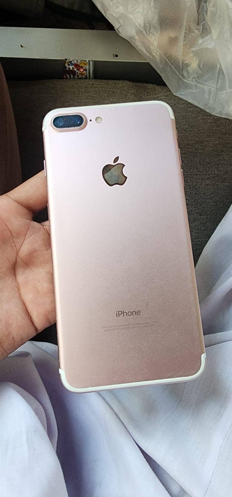 Apple iPhone 7 Plus 1